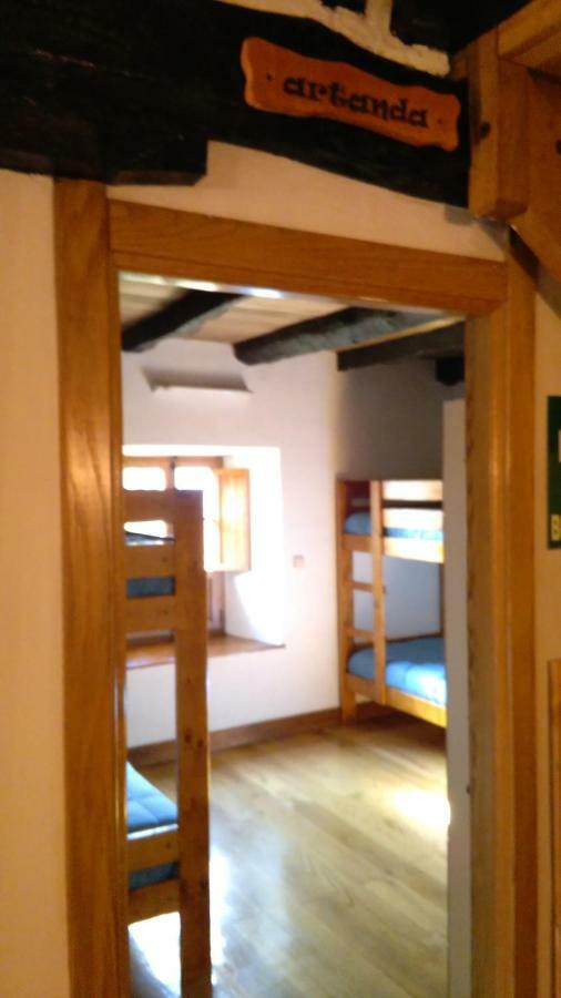 Albergue Mandoia Aterpetxea Arantzazu Exterior photo